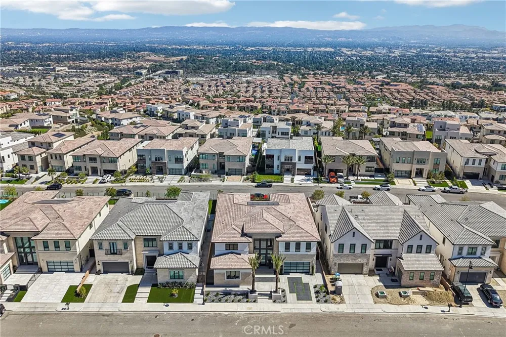 20224 W Marlow Lane Porter Ranch, CA 91326