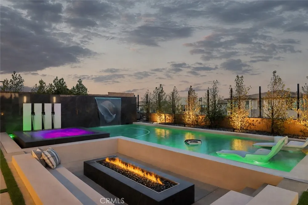 20224 W Marlow Lane Porter Ranch, CA 91326