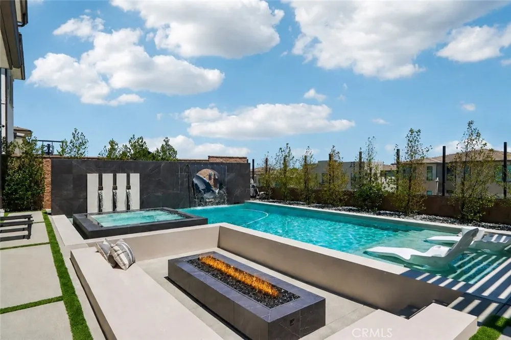 20224 W Marlow Lane Porter Ranch, CA 91326