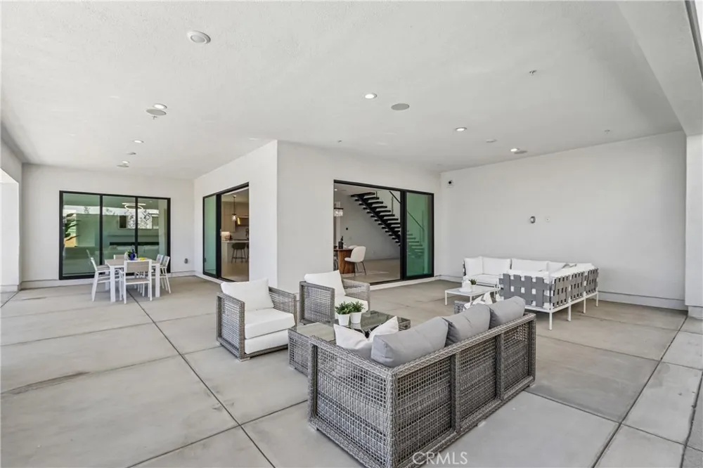 20224 W Marlow Lane Porter Ranch, CA 91326