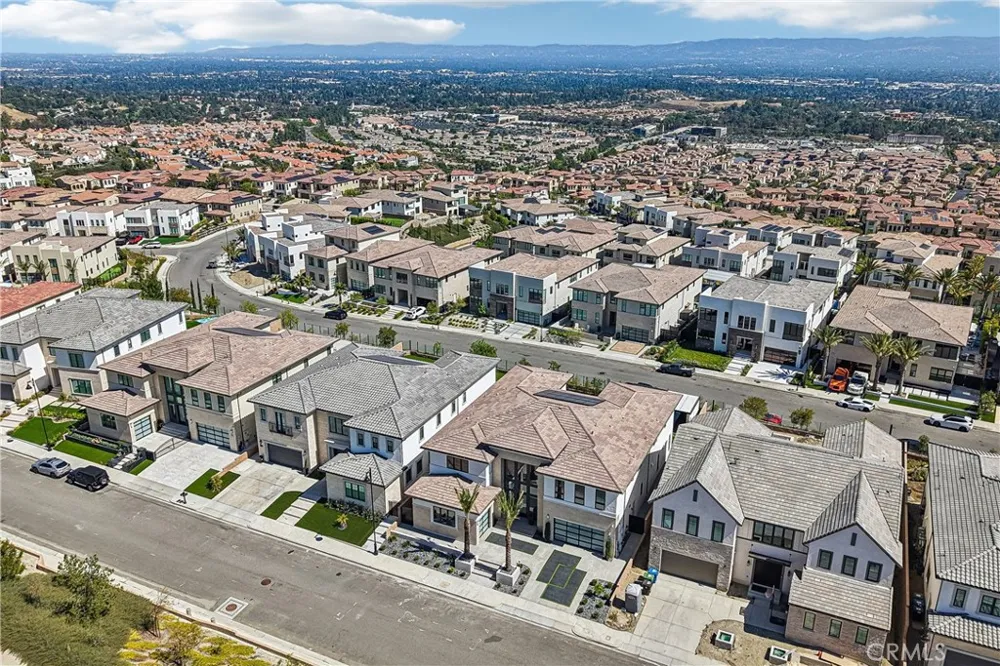20224 W Marlow Lane Porter Ranch, CA 91326