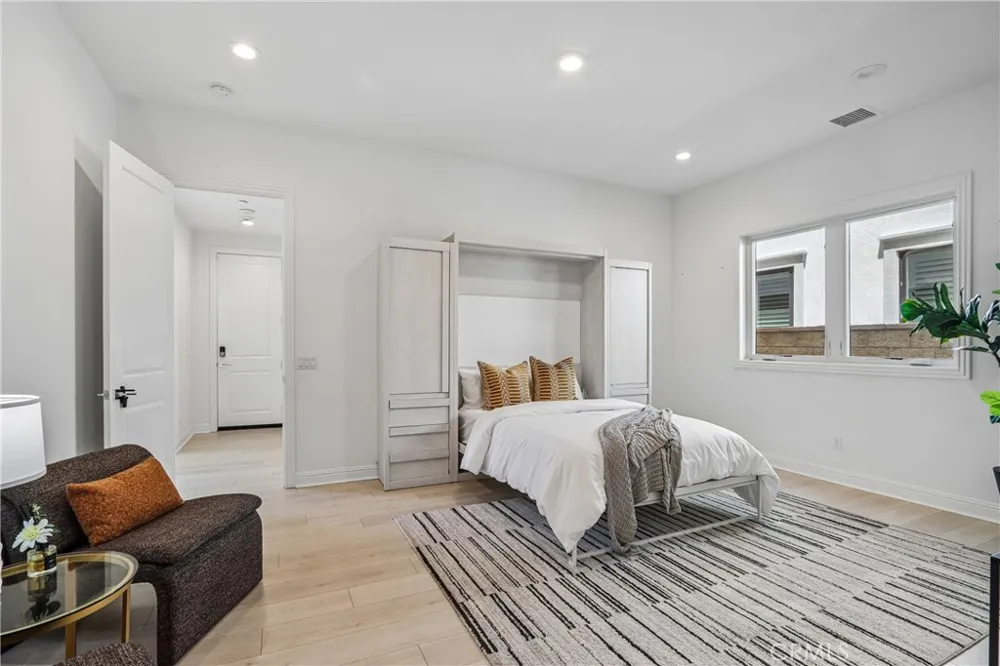 20224 W Marlow Lane Porter Ranch, CA 91326