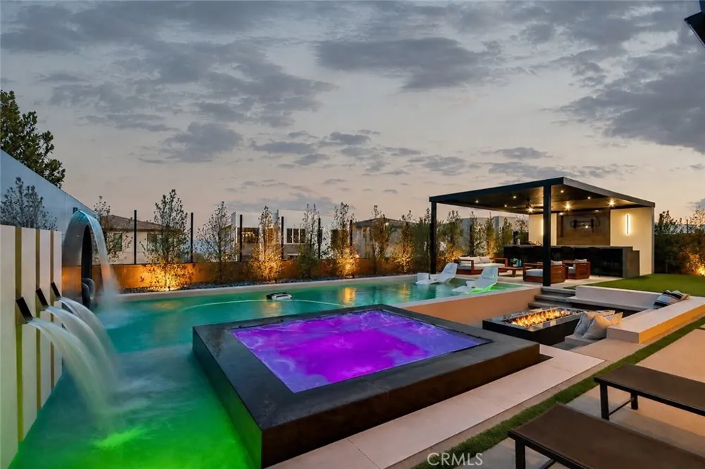 20224 W Marlow Lane Porter Ranch, CA 91326
