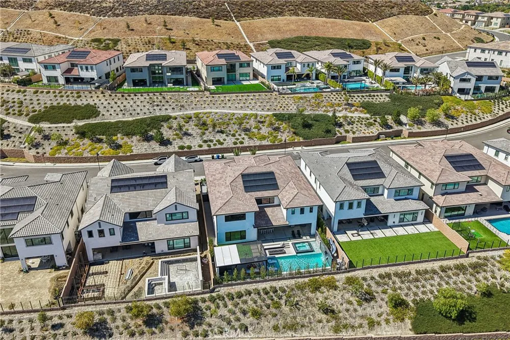 20224 W Marlow Lane Porter Ranch, CA 91326