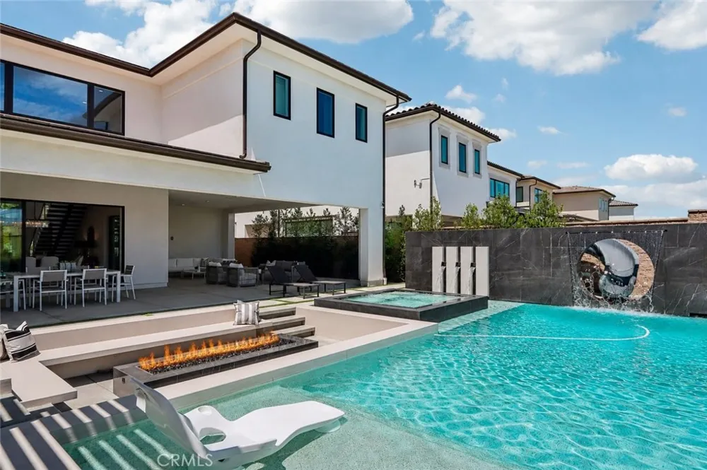 20224 W Marlow Lane Porter Ranch, CA 91326