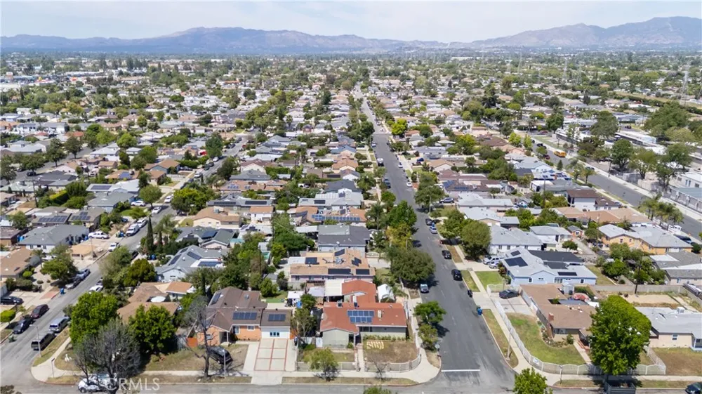 13655 Chase Street Arleta, CA 91331