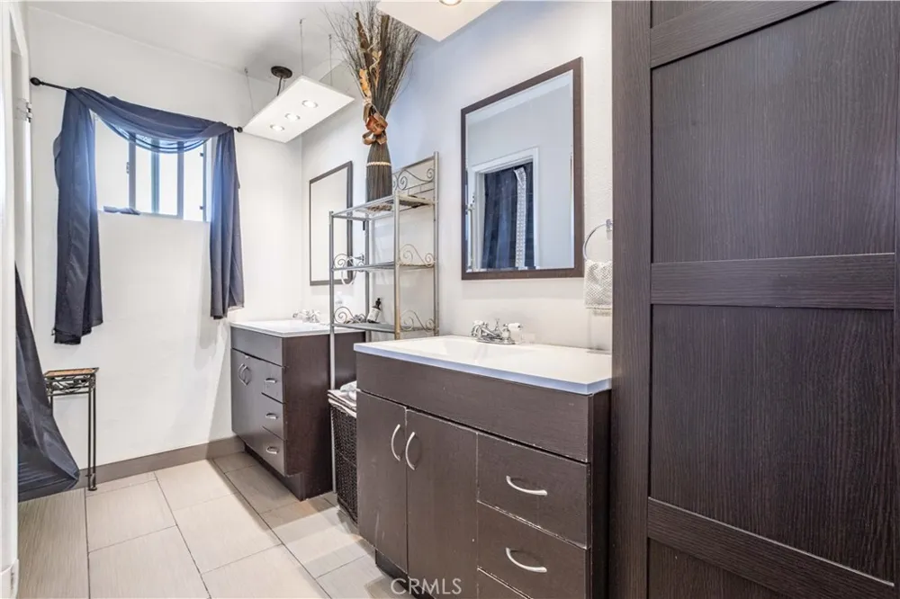 13655 Chase Street Arleta, CA 91331