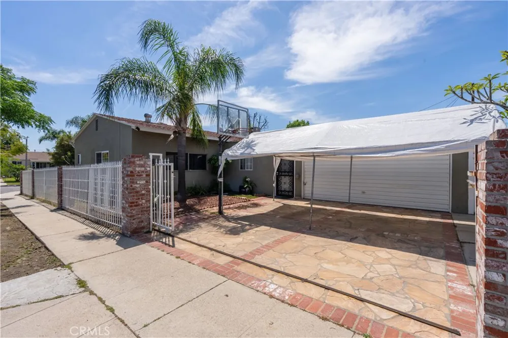 13655 Chase Street Arleta, CA 91331