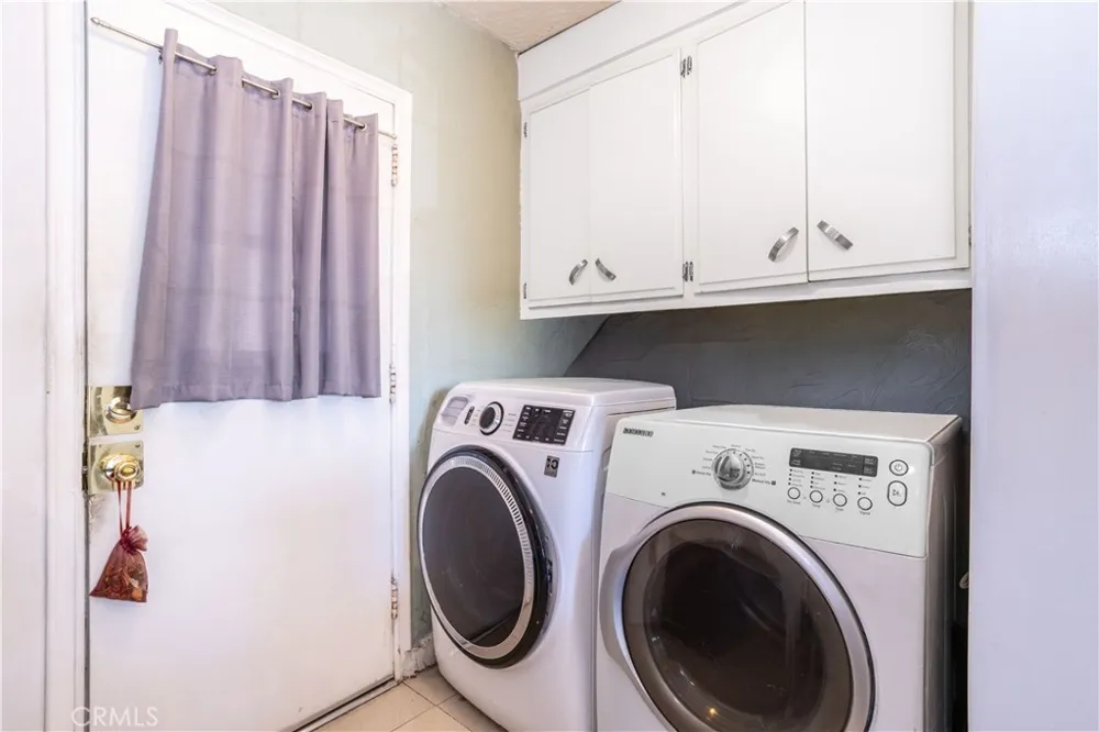 13655 Chase Street Arleta, CA 91331