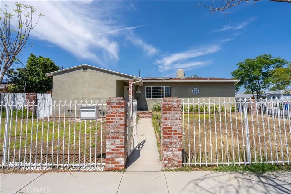 13655 Chase Street Arleta, CA 91331