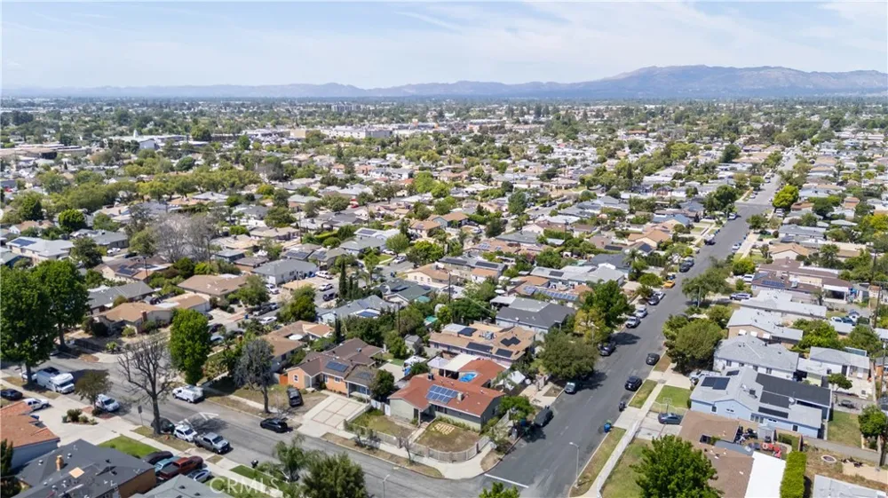 13655 Chase Street Arleta, CA 91331