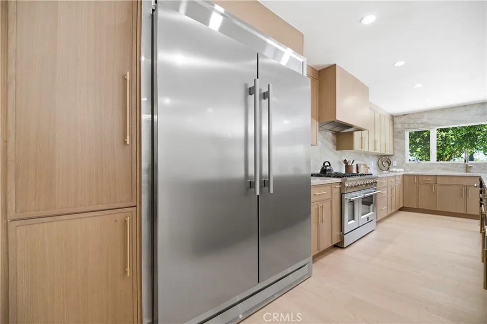 5932 Pat Avenue Woodland Hills, CA 91367