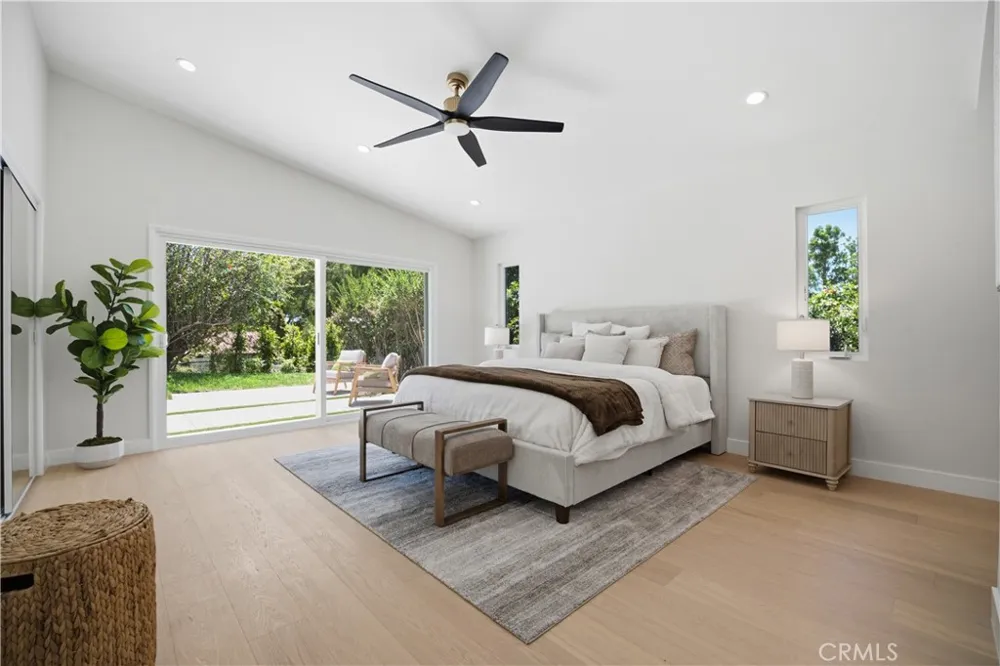 5932 Pat Avenue Woodland Hills, CA 91367