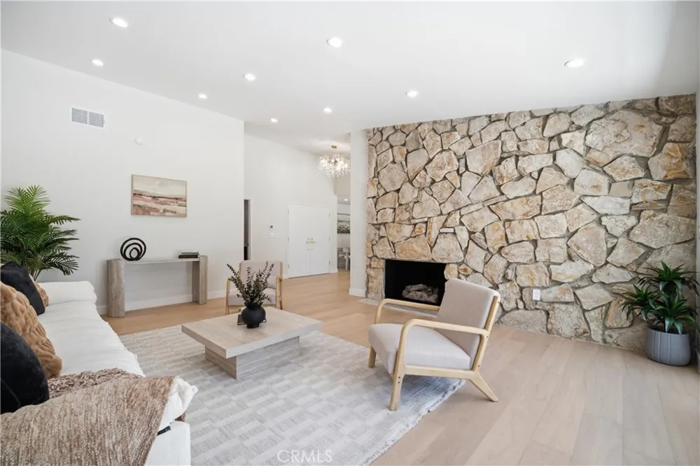 5932 Pat Avenue Woodland Hills, CA 91367