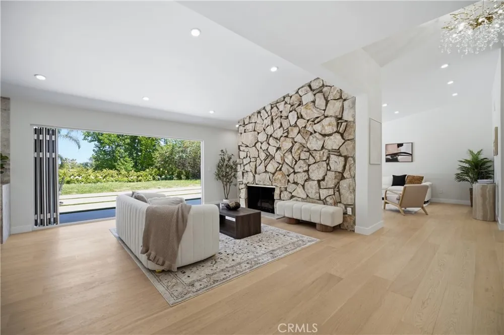 5932 Pat Avenue Woodland Hills, CA 91367