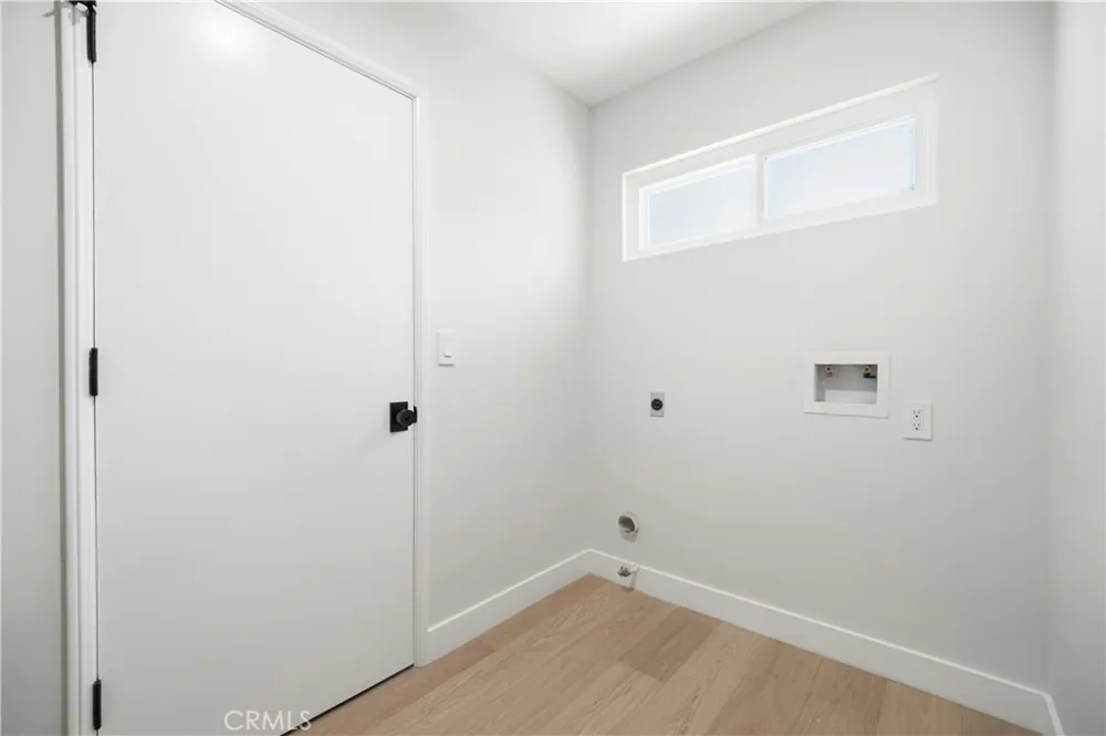 5932 Pat Avenue Woodland Hills, CA 91367