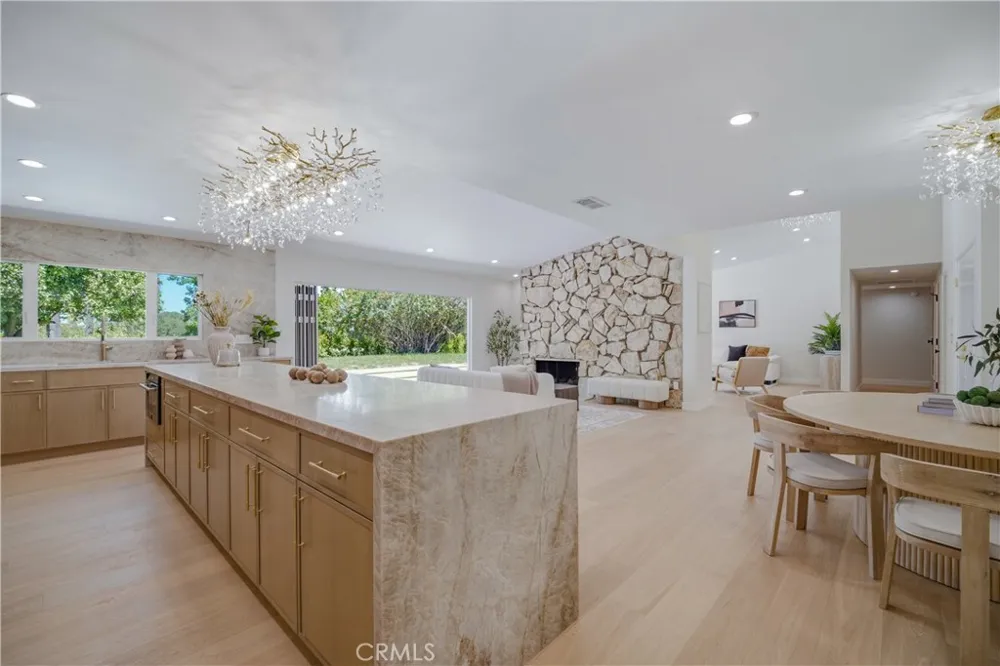 5932 Pat Avenue Woodland Hills, CA 91367
