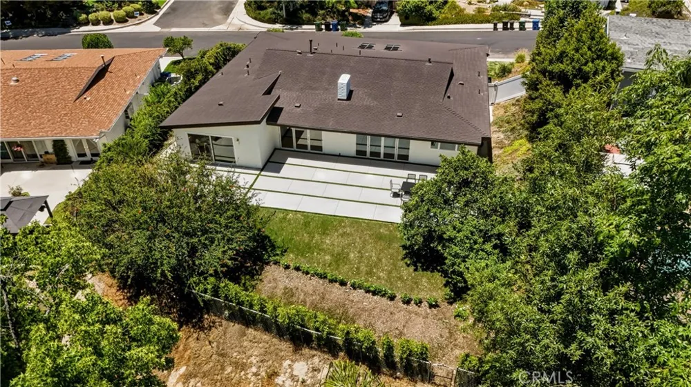 5932 Pat Avenue Woodland Hills, CA 91367