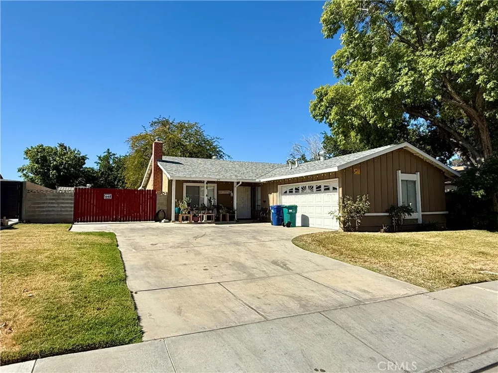 724 E Avenue J4 Lancaster, CA 93535