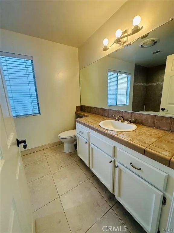 10911 Bluffside #22 Studio City, CA 91604