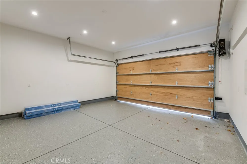 5323 Allott Avenue Sherman Oaks, CA 91401
