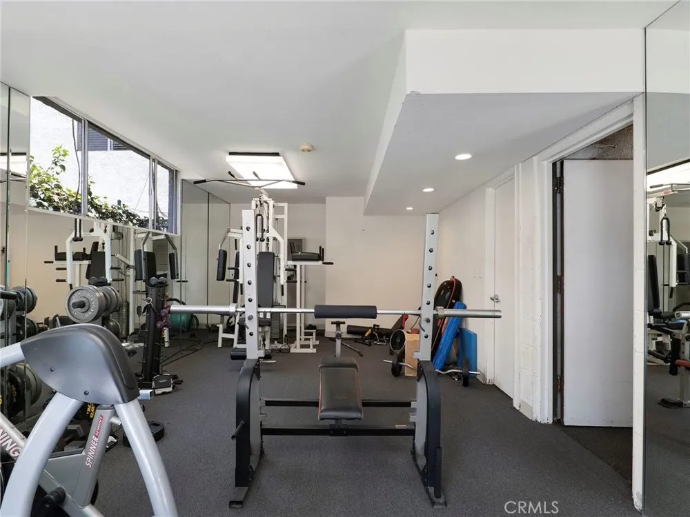 525 S Shelton Street S #205 Burbank, CA 91506