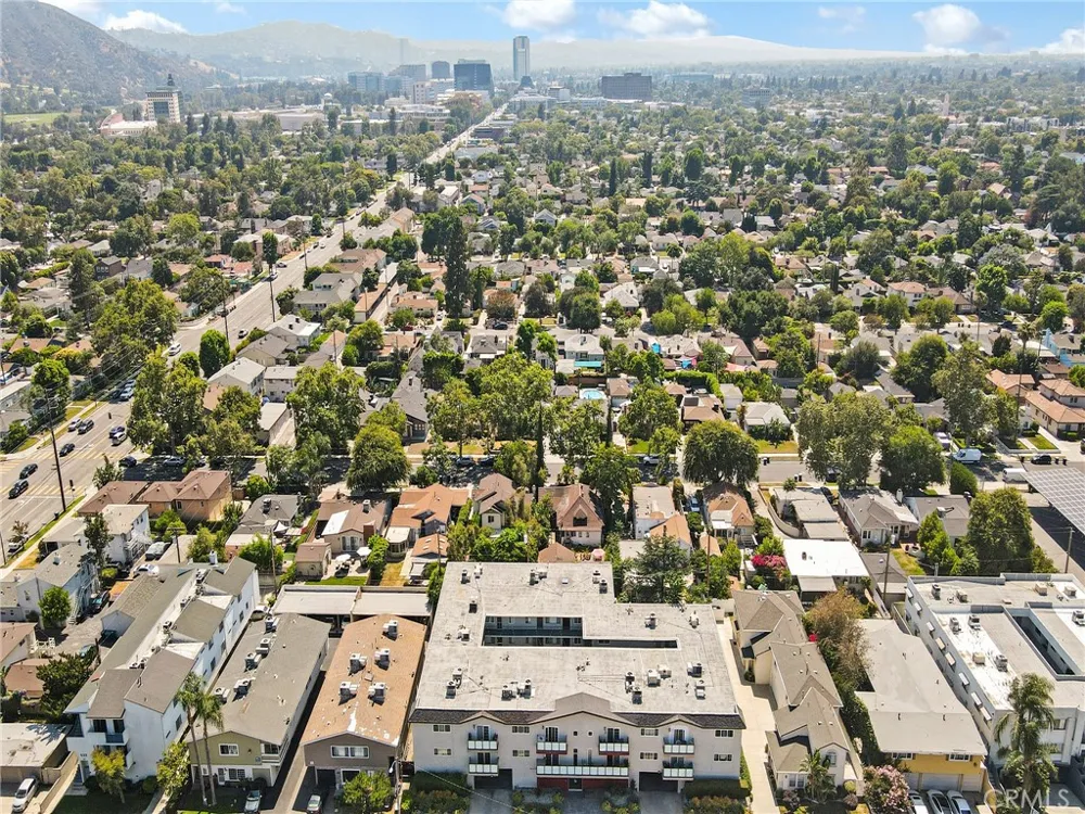 525 S Shelton Street S #205 Burbank, CA 91506