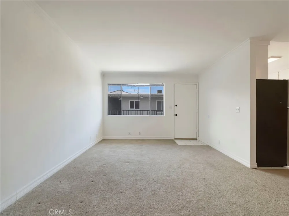 525 S Shelton Street S #205 Burbank, CA 91506