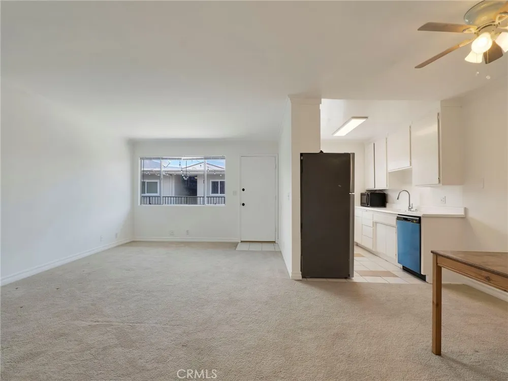 525 S Shelton Street S #205 Burbank, CA 91506
