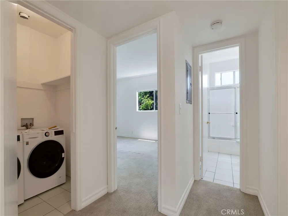525 S Shelton Street S #205 Burbank, CA 91506