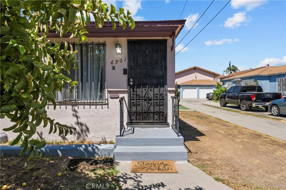 6901 San Luis Ave Bell, CA 90201