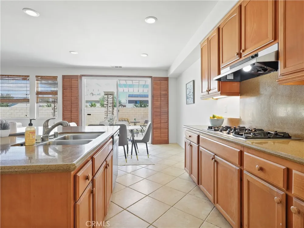 6109 W Avenue K9 Lancaster, CA 93536