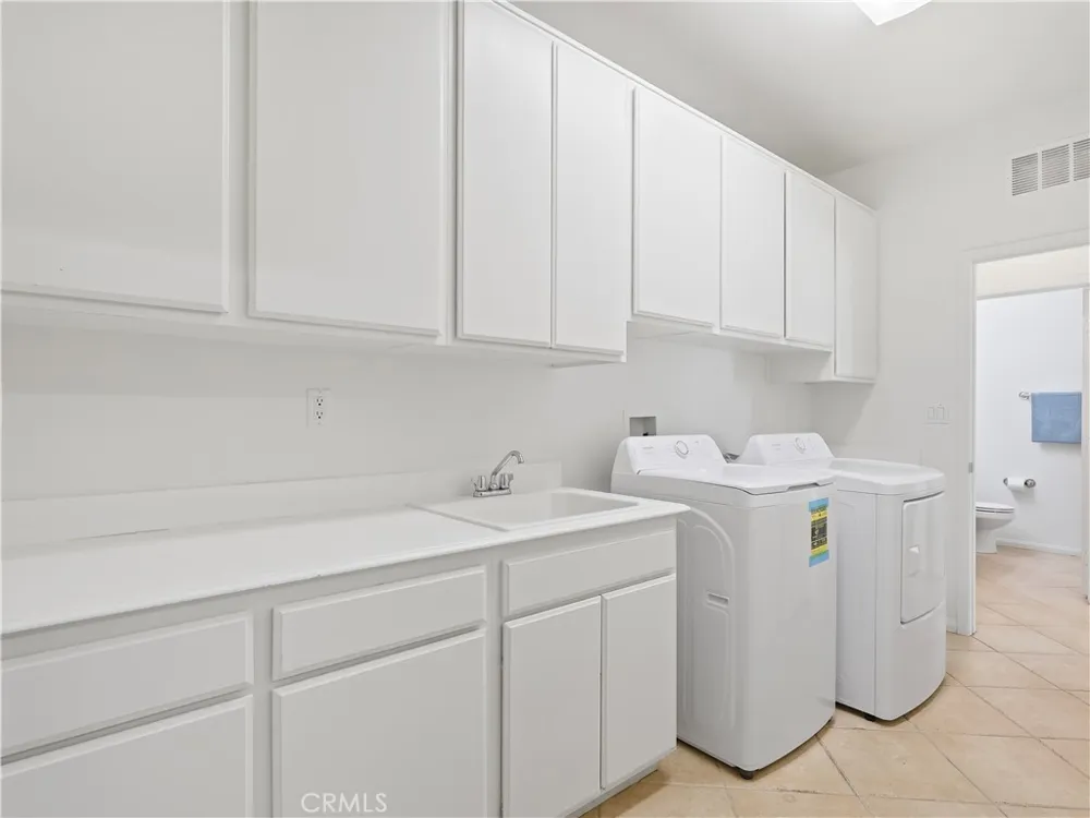 6109 W Avenue K9 Lancaster, CA 93536