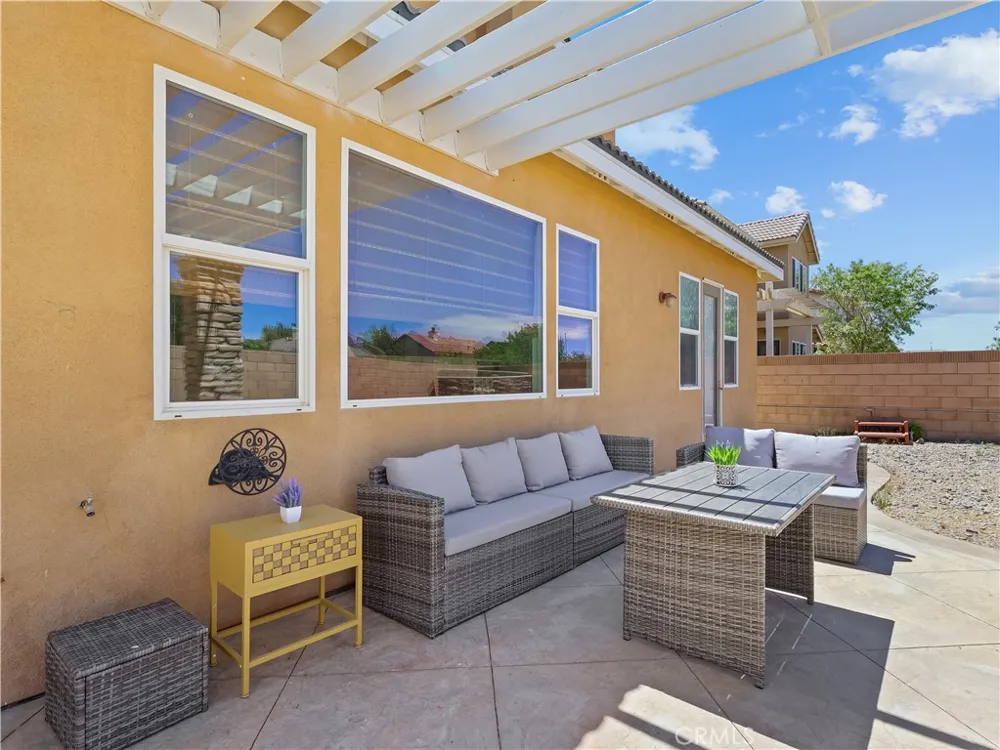 6109 W Avenue K9 Lancaster, CA 93536