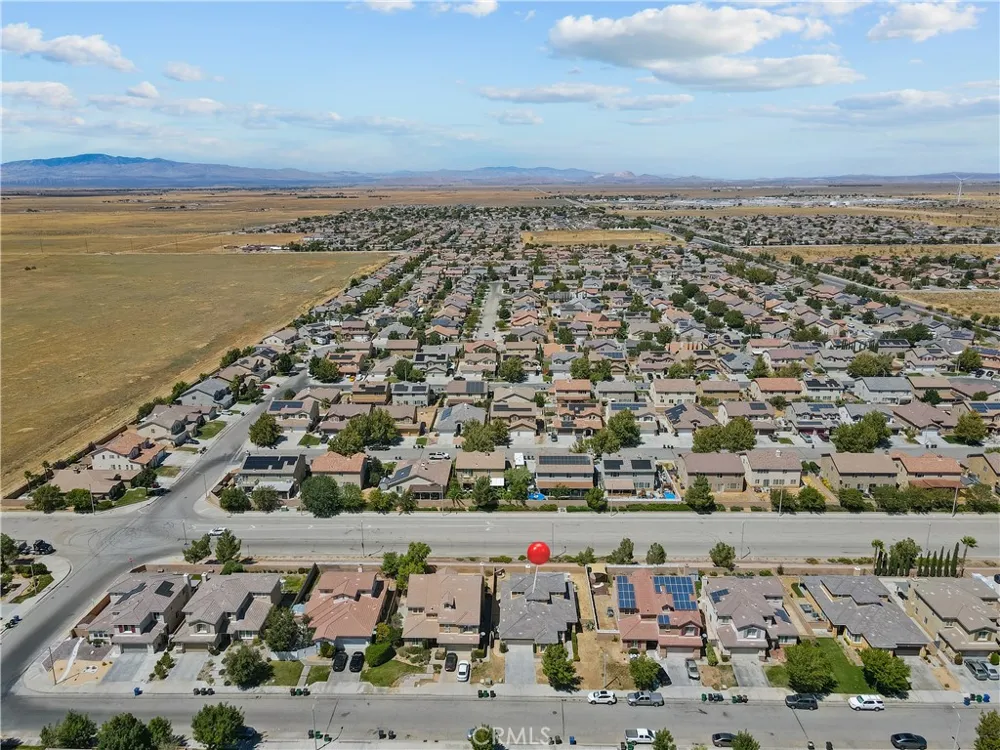 6109 W Avenue K9 Lancaster, CA 93536