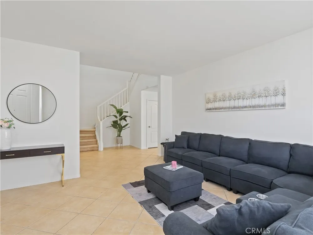 6109 W Avenue K9 Lancaster, CA 93536