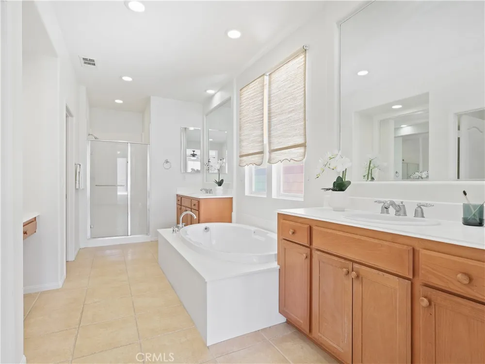 6109 W Avenue K9 Lancaster, CA 93536