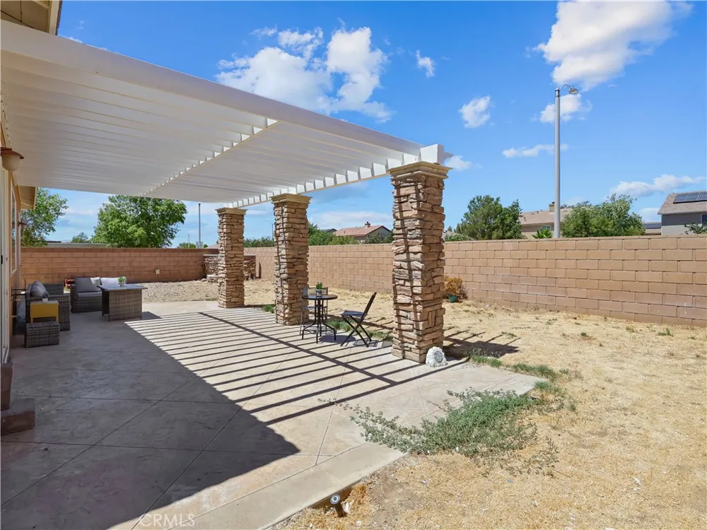 6109 W Avenue K9 Lancaster, CA 93536