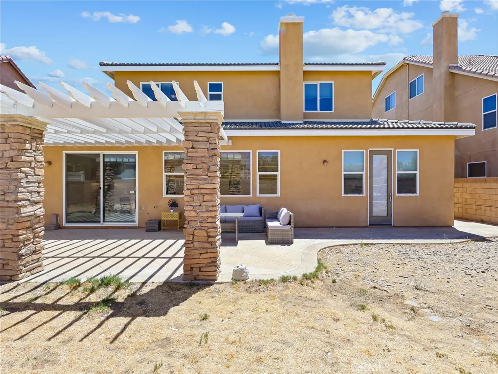 6109 W Avenue K9 Lancaster, CA 93536