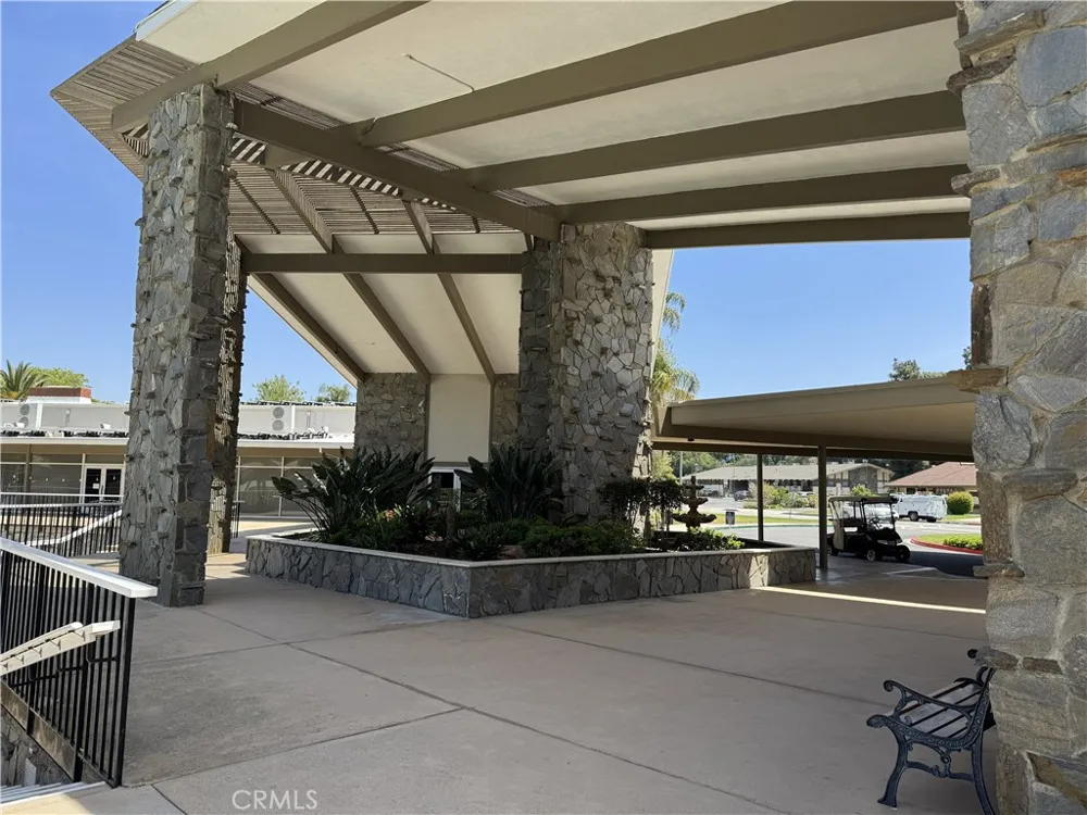 19110 Avenue Of The Oaks #D Newhall, CA 91321