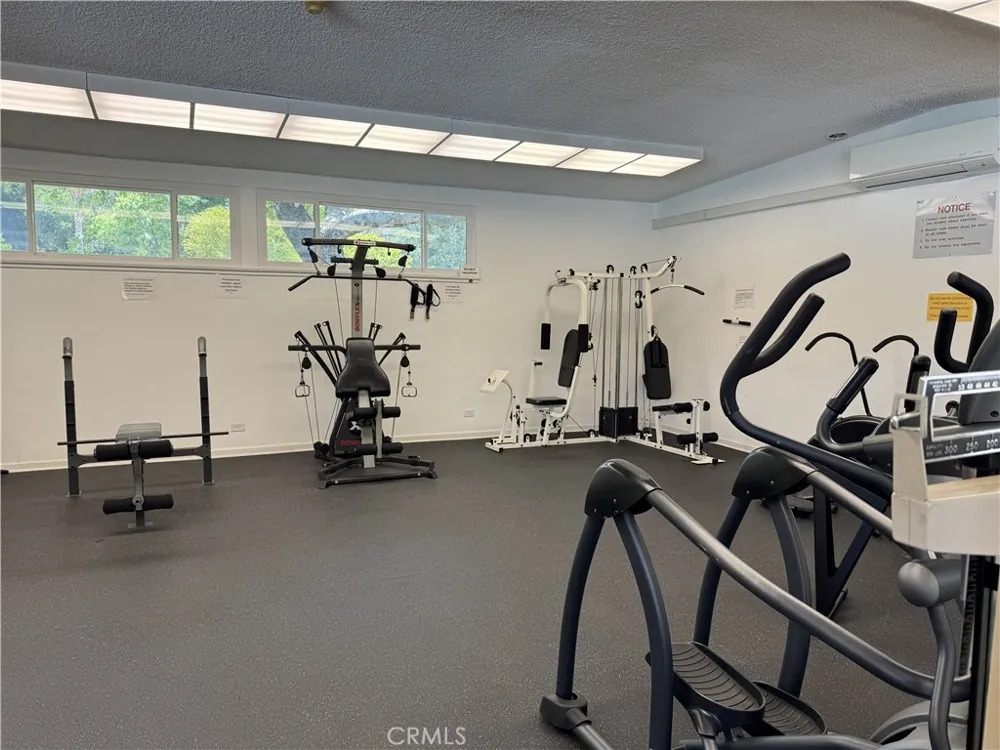 19110 Avenue Of The Oaks #D Newhall, CA 91321