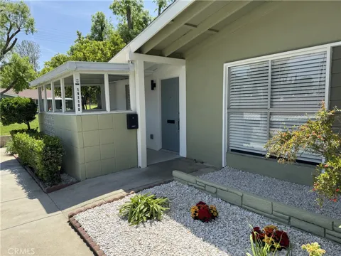 19110 Avenue Of The Oaks
