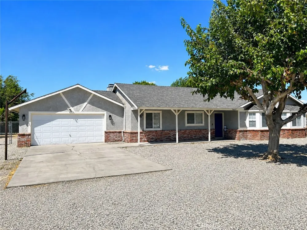9647 E Avenue S4 Littlerock, CA 93543