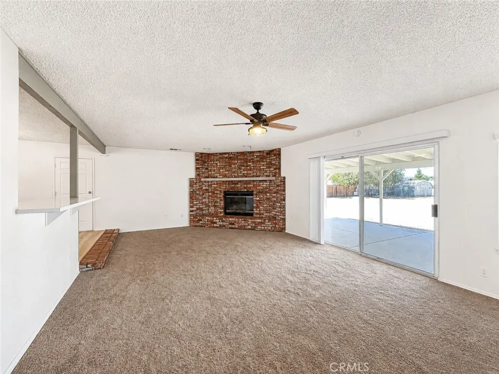 9647 E Avenue S4 Littlerock, CA 93543