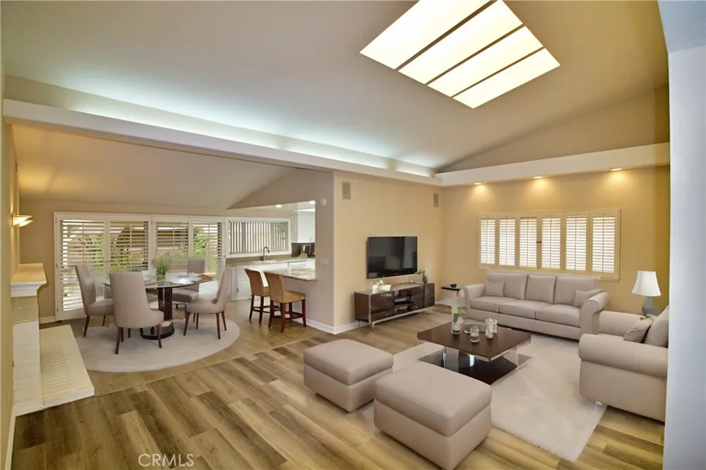 8142 Quakertown Winnetka, CA 91306