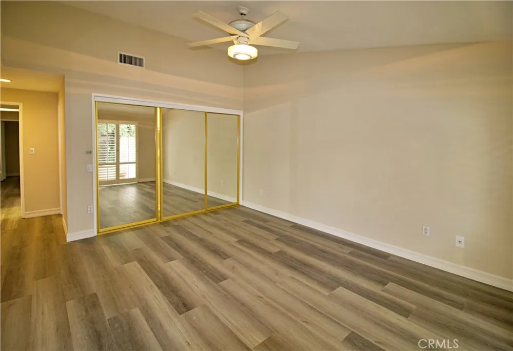 8142 Quakertown Winnetka, CA 91306