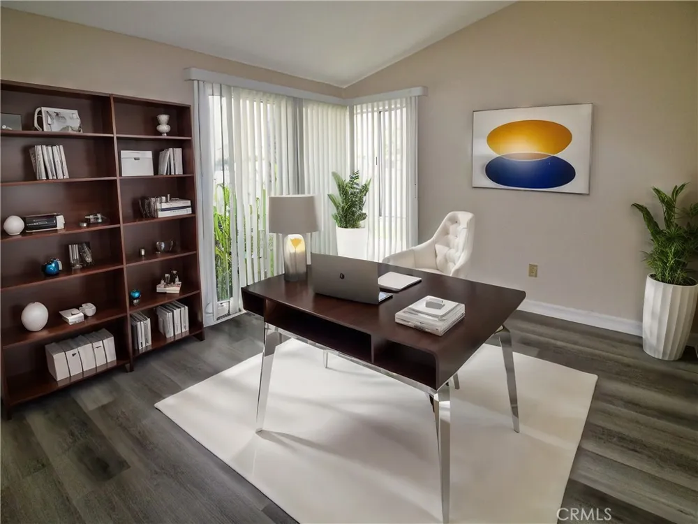 8142 Quakertown Winnetka, CA 91306