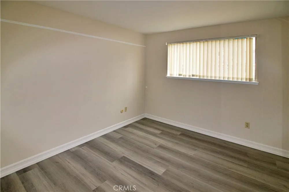 8142 Quakertown Winnetka, CA 91306