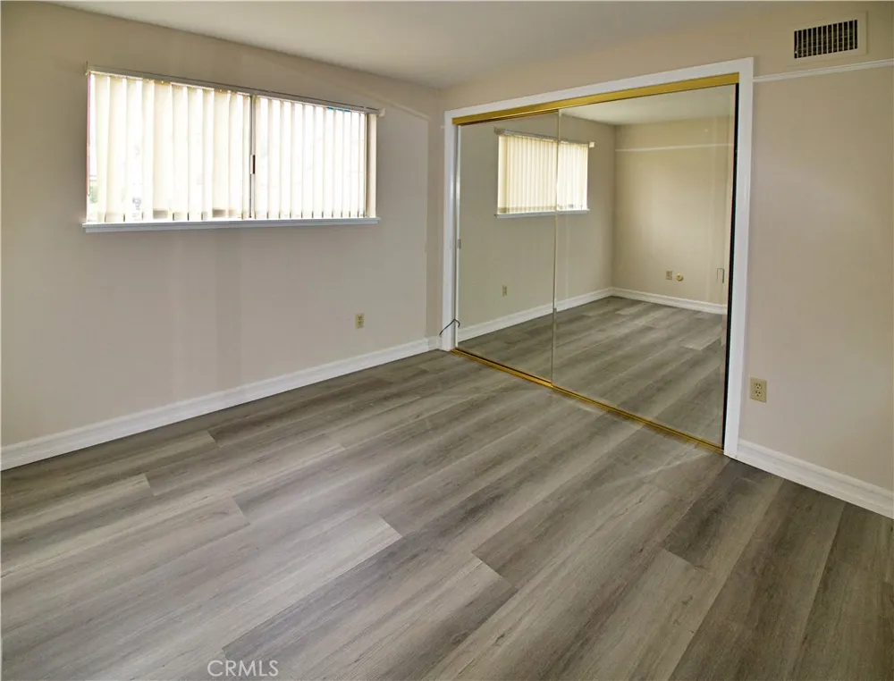 8142 Quakertown Winnetka, CA 91306