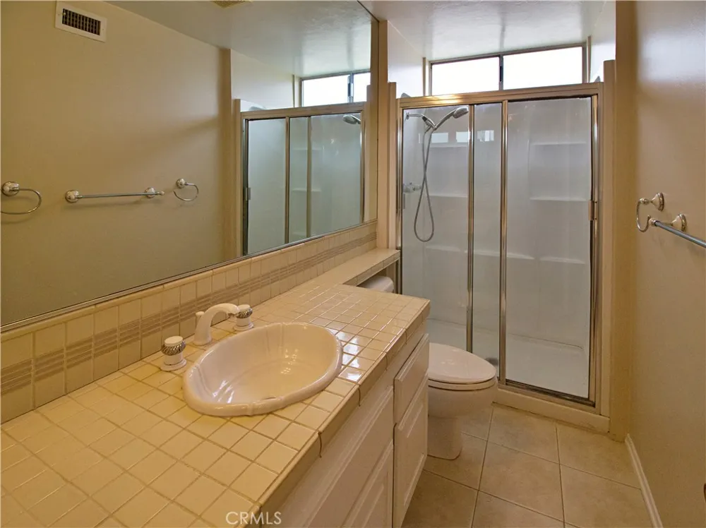 8142 Quakertown Winnetka, CA 91306